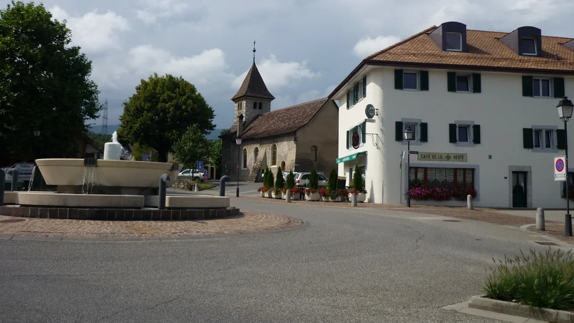 Le centre de Vich, sa place et sa fontaine